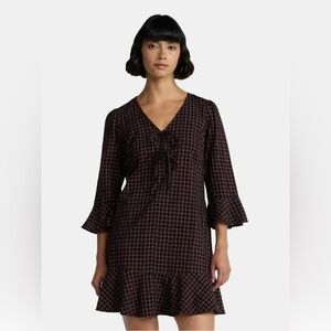 🎉NWT 🎉 Plaid Tie Front Dress